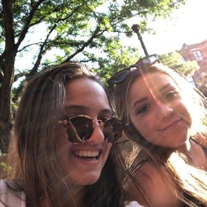 Meet your Posher, Linda